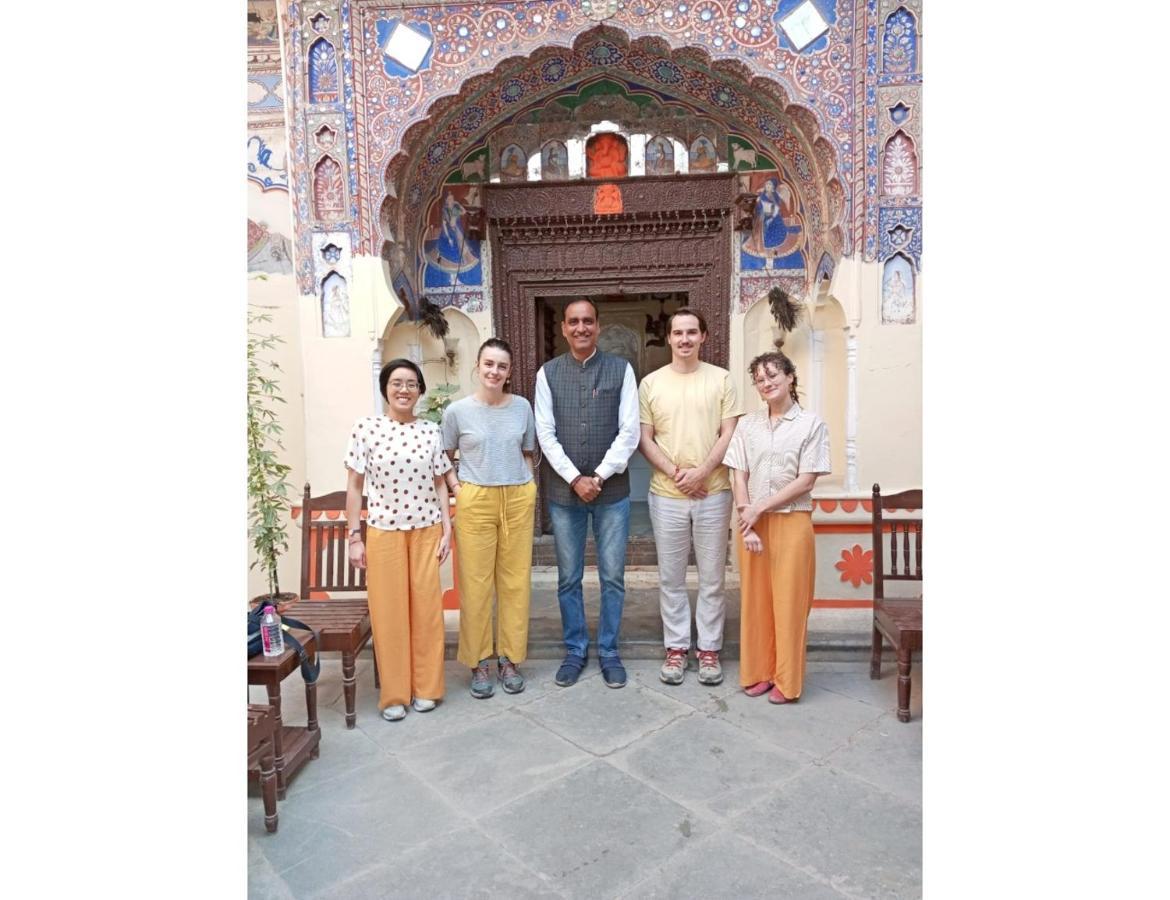 Singhasan Haveli, Mandawa Apartment Exterior photo